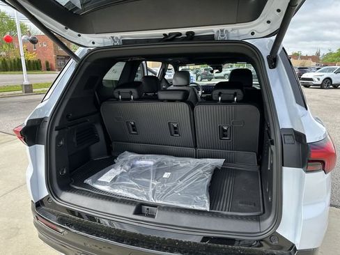 New 2026 Buick Enclave Sport Touring FWD image 23