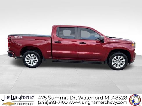 Used 2020 Chevrolet Silverado 1500 Custom w/ Custom Value Package AWD/4WD image 2