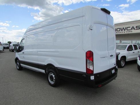 Used 2025 Ford Transit 250 148 High Roof Extended RWD image 8