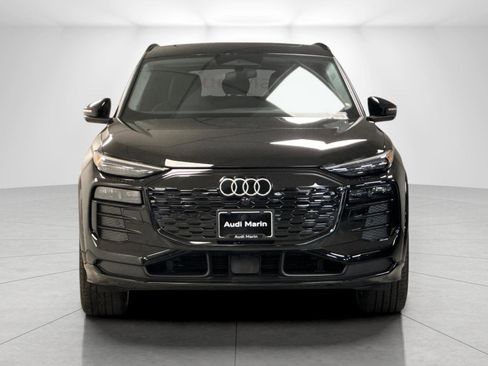 New 2025 Audi Q6 e-tron Premium Plus image 8