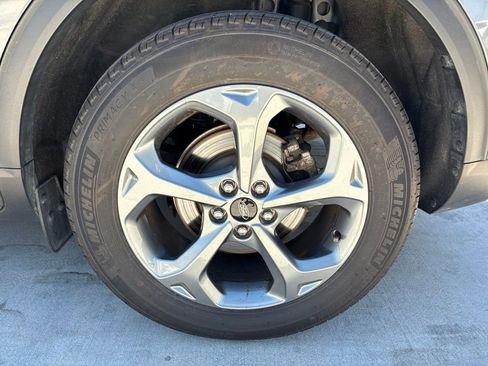 Used 2025 Ford Escape ST-Line AWD/4WD image 8
