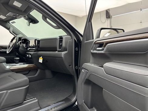 New 2026 GMC Sierra 1500 Elevation w/ Preferred Package AWD/4WD image 30