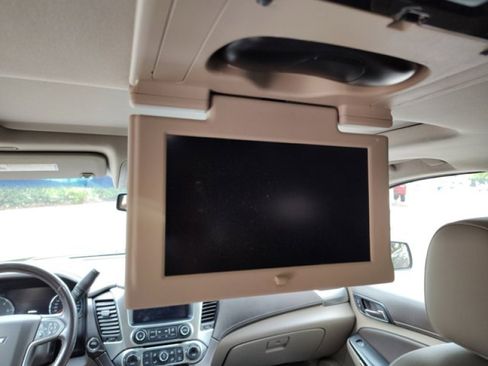 Used 2018 Chevrolet Tahoe Premier image 30