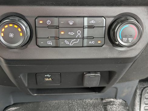 Used 2022 Ford F350 XL w/ Power Equipment Group image 18