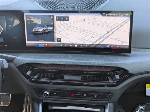 Used 2025 BMW 330i 330i w/ M Sport Package image 18