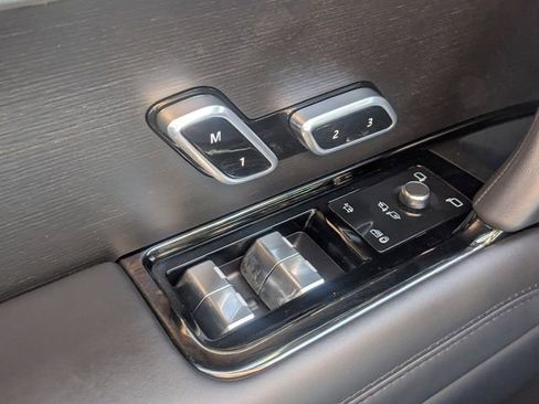 Certified 2025 Land Rover Range Rover Sport Dynamic SE image 18