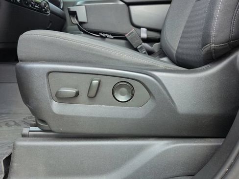 Used 2022 Chevrolet Silverado 1500 LT Trail Boss w/ LPO, Dark Essentials Package AWD/4WD image 24