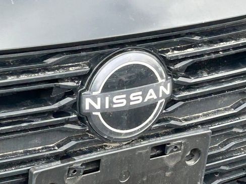 Used 2023 Nissan Altima 2.5 SV FWD image 11