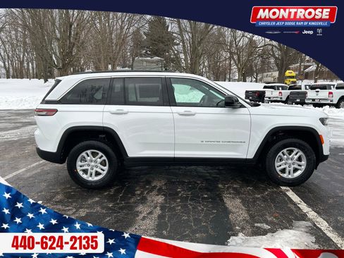 New 2025 Jeep Grand Cherokee Laredo w/ Luxury Tech Group I image 6