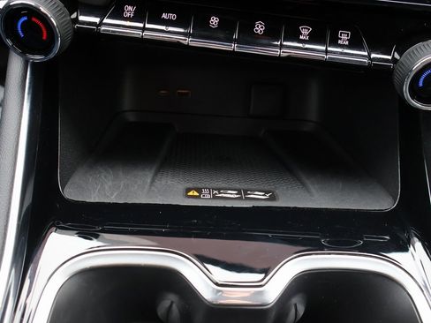 Certified 2024 Chevrolet Traverse RS image 35