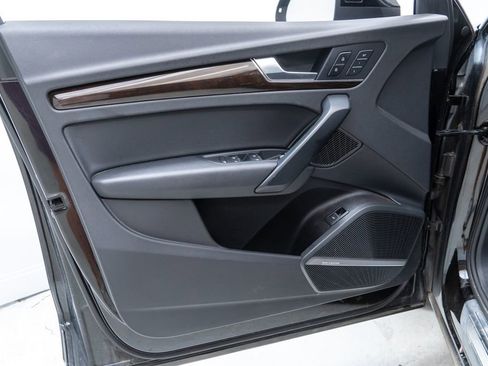 Used 2018 Audi Q5 2.0T Premium Plus w/ Premium Plus Package image 23