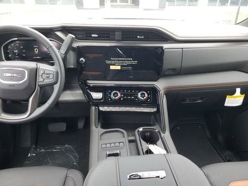 New 2026 GMC Sierra 2500 AT4 w/ AT4 Premium Plus Package AWD/4WD image 15