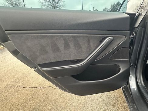 Used 2017 Tesla Model 3 Long Range image 22