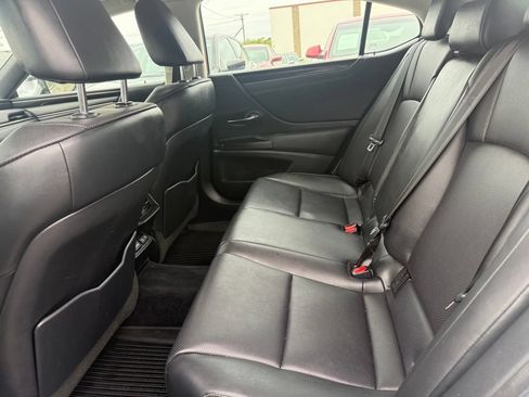 Used 2019 Lexus ES 350 w/ Accessory Package 2 FWD image 6
