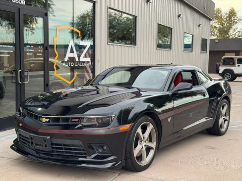 Used 2015 Chevrolet Camaro SS w/ Commemorative Special Edition RWD image 2