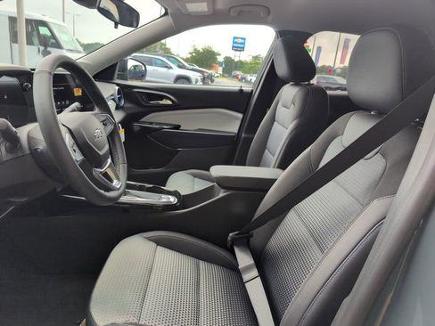 New 2026 Chevrolet Trax LT w/ Driver Confidence Package FWD image 13