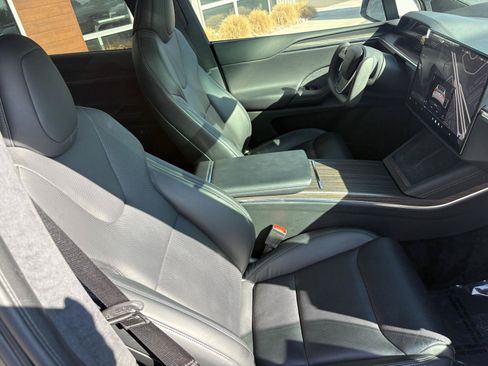 Used 2022 Tesla Model X AWD/4WD image 23