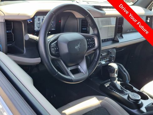 Used 2023 Ford Bronco Wildtrak AWD/4WD image 5