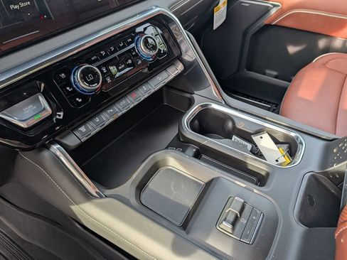New 2026 GMC Sierra 2500 Denali Ultimate AWD/4WD image 18