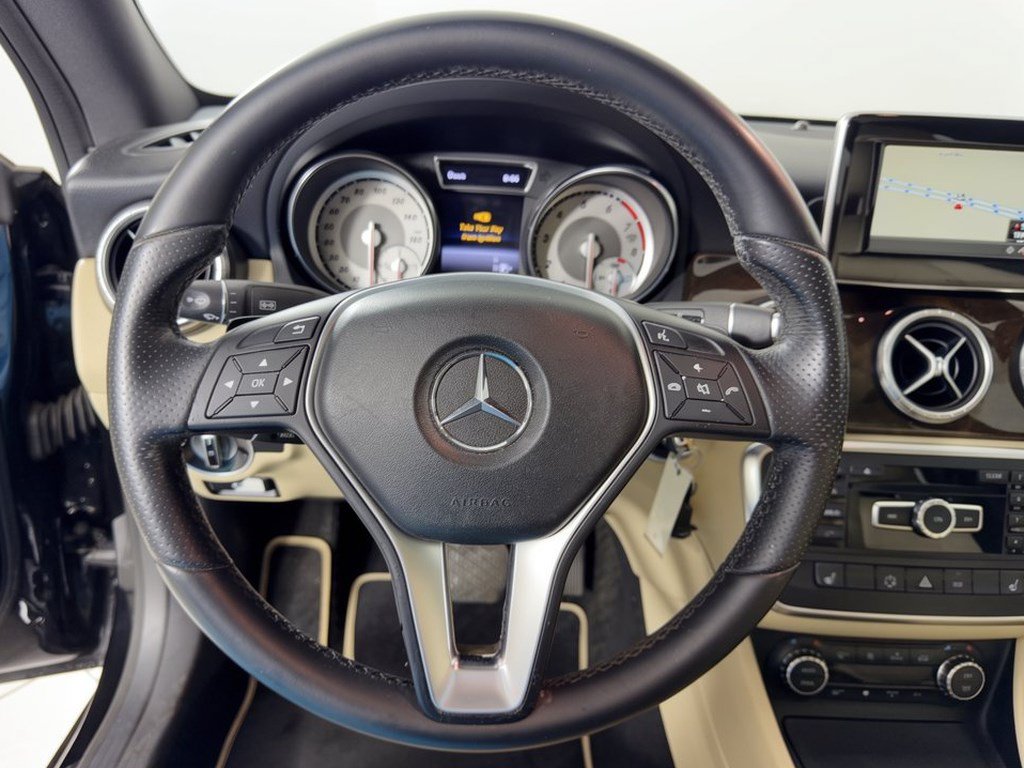 Used 2014 Mercedes-Benz CLA 250 image 10