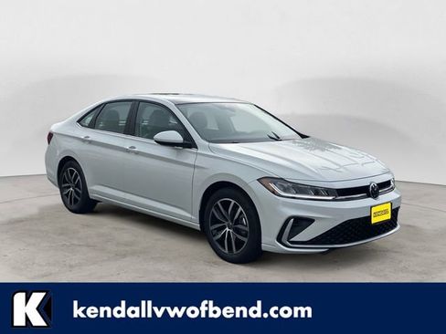 New 2025 Volkswagen Jetta SE FWD image 1