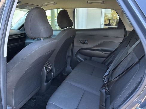 Used 2024 Hyundai Kona SEL w/ Convenience Package FWD image 9