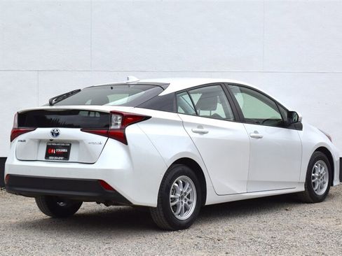 Used 2022 Toyota Prius LE FWD image 5