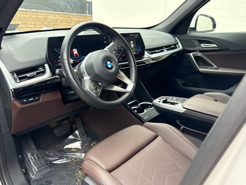 Certified 2023 BMW X1 xDrive28i w/ Convenience Package image 9