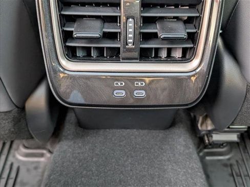 Used 2024 Toyota Crown Limited image 18