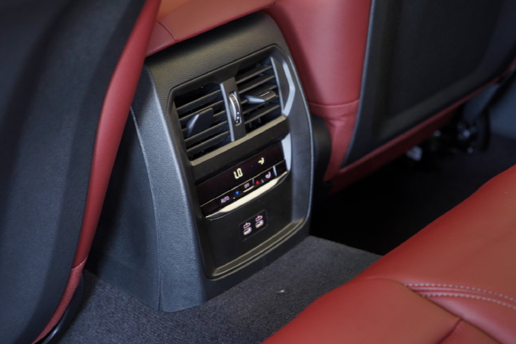 New 2027 BMW M440i w/ Premium Package RWD image 32