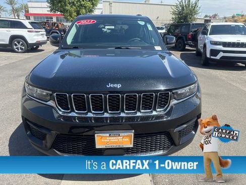 Certified 2023 Jeep Grand Cherokee Laredo AWD/4WD image 9