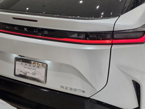 Certified 2026 Lexus RZ 350e 2WD w/ Convenience Package image 30