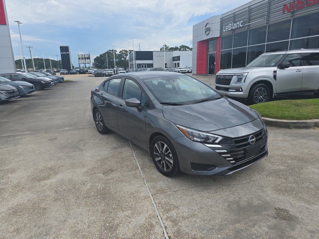 Used 2025 Nissan Versa SV w/ Trunk Package FWD image 8
