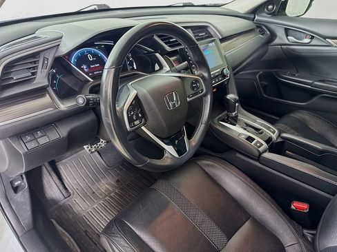 Used 2020 Honda Civic Touring image 10