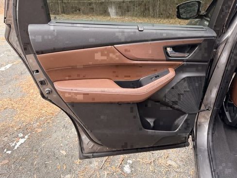 Used 2023 Acura MDX SH-AWD w/ Technology Package image 17