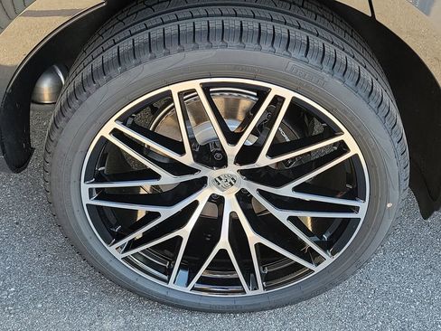 New 2026 Porsche Macan image 14