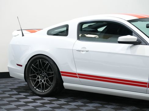 Used 2014 Ford Mustang Shelby GT500 w/ Equipment Group 821A image 13
