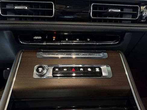 Used 2025 Lincoln Aviator Reserve w/ Equipment Group 201A image 29