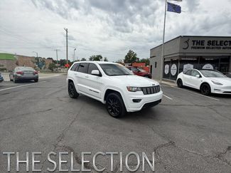Used 2020 Jeep Grand Cherokee Altitude AWD/4WD video 1