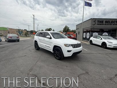 Used 2020 Jeep Grand Cherokee Altitude