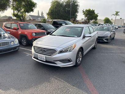 Used 2015 Hyundai Sonata SE w/ Option Group 09