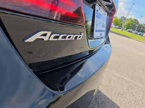 Used 2017 Honda Accord Sport image 28