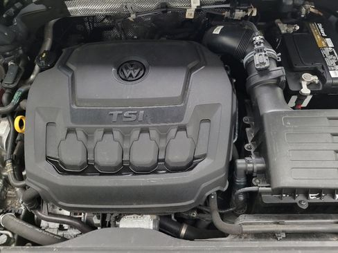 Used 2022 Volkswagen Tiguan SE AWD/4WD image 30