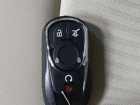 Used 2018 Buick Envision Preferred image 32