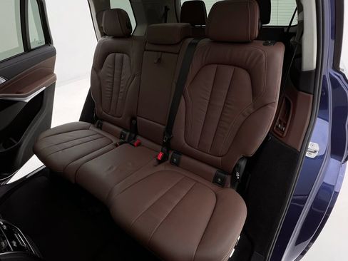 Used 2020 BMW X7 xDrive40i w/ Premium Package AWD/4WD image 15