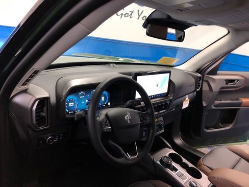 New 2025 Ford Bronco Sport Outer Banks w/ Outer Banks Tech Package+ AWD/4WD image 13