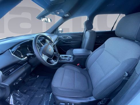 Used 2023 Chevrolet Traverse LT image 10