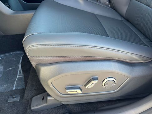 Used 2026 Hyundai Santa Fe SEL FWD image 12