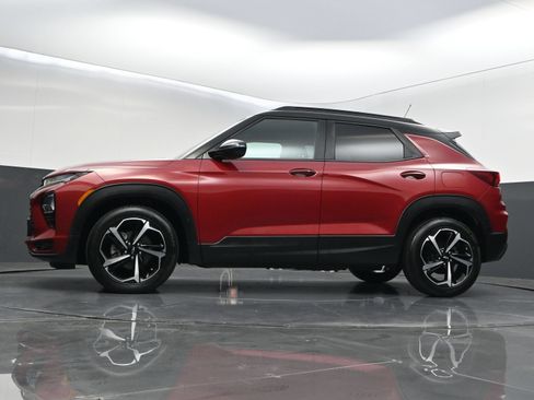 Certified 2021 Chevrolet TrailBlazer RS w/ Sun and Liftgate Package FWD image 45