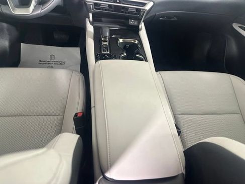 Used 2025 Lexus RX 350 Premium w/ Convenience Package AWD/4WD image 22